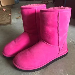 Hot pink uggs